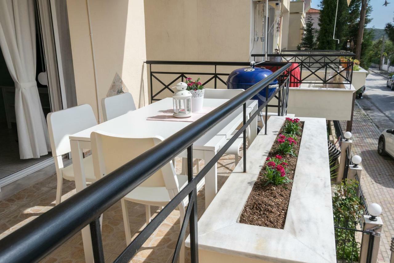Casa Di Emma Apartamento Néa Péramos Exterior foto